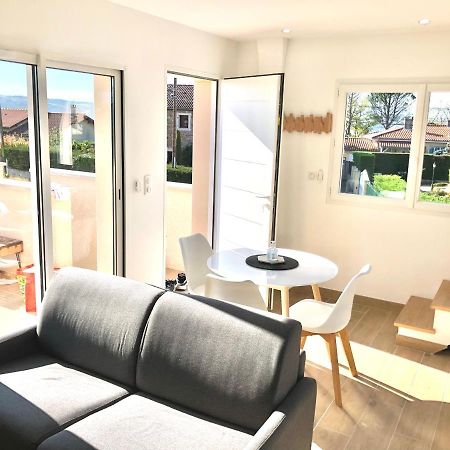 La Parenthese Balneo T2 Cosy De 40M² Avec Terrasse Apartment Ternay  Exterior photo